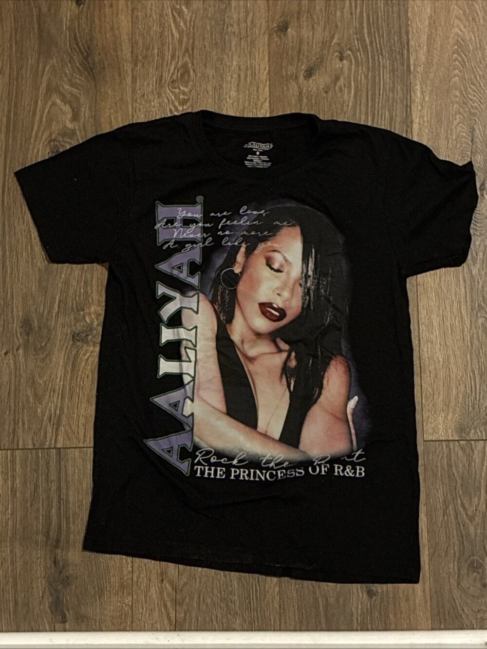 Y9996 Aallyah the Princess of R&B Size S Music Memorabilia Concert